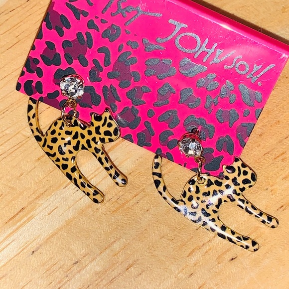 Betsey Johnson Jewelry - BJ LEOPARD CAT EARRINGS